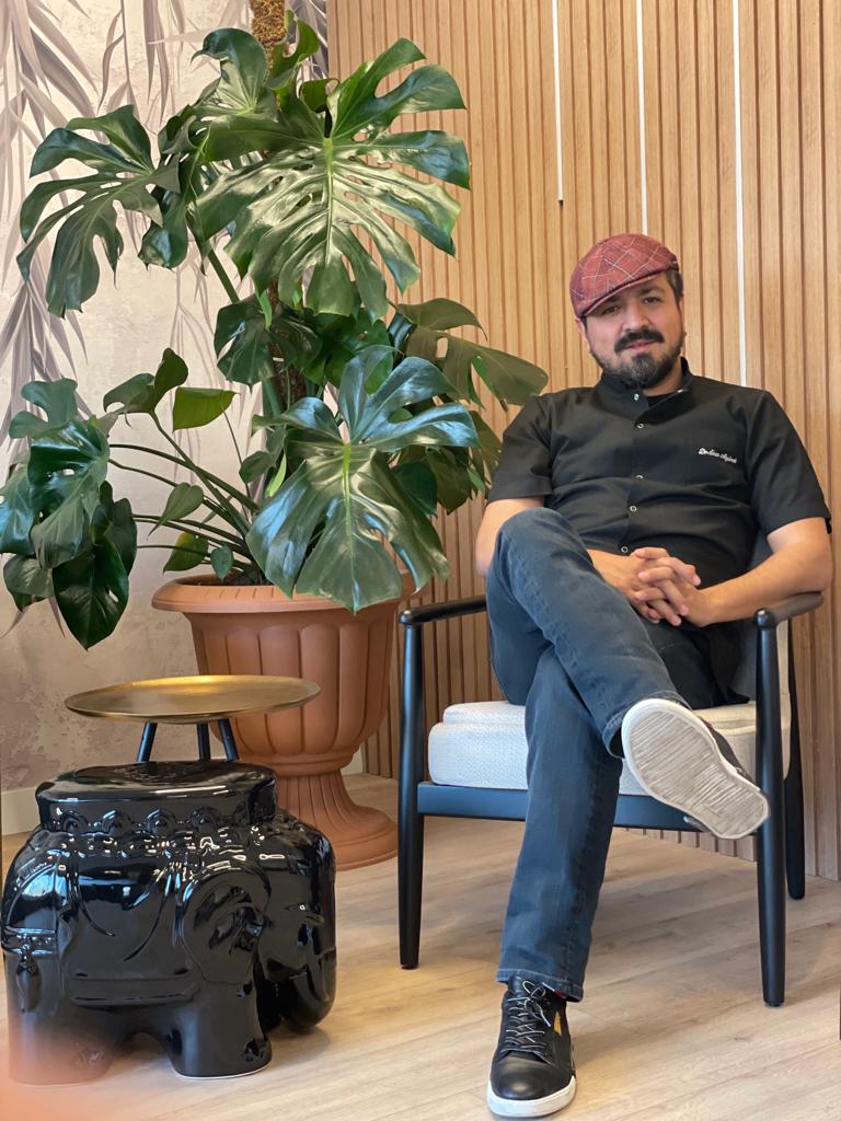 Dr. SİNAN AKYÜREK