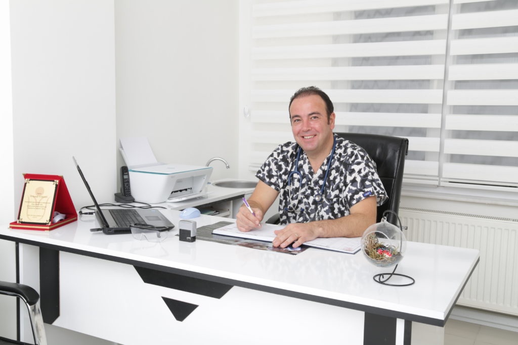 Dr. HAMDİ TURHAN